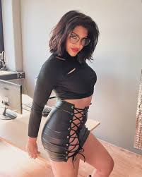 Connect in Thrilling Sexchat with Live Pornstars