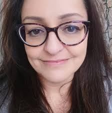 who can fix faulty traffic light?