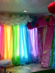 White Fluffy Balloon Clouds Top The Rainbow Curtains Over The Window At This Unicorn Party Balloon Clouds Unicorn Party White Balloons