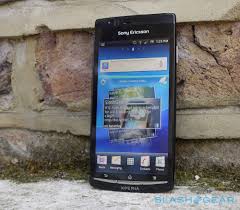 Sony Ericsson XPERIA Arc Review - SlashGear