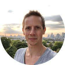 Tom Castle's Instagram, Twitter & Facebook