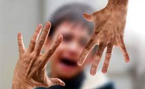 Pe rol se afla pronuntarea asupra cauzei penale de fata, privind pe inculpatii brd si pcl, trimisi în judecata în stare de libertate pentru savârsirea infractiunii de lovire sau alte violente, prevazuta de art. Dosar Penal Pentru Comiterea InfracÈ›iunii De Lovire È™i Alte ViolenÈ›e La Varfu Campului DupÄƒ Ce Un Copil De 6 Ani A Fost BÄƒtut De PÄƒrinÈ›ii Unui Coleg De È™coalÄƒ È™tiri BotoÈ™ani Eveniment