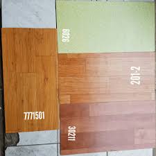 Yuk jual & beli lantai vinyl roll online dengan daftar harga terbaru july 2021 di tokopedia sekarang! Jual Lantai Vinyl Roll Harga Murah Pilihan Motif Menarik