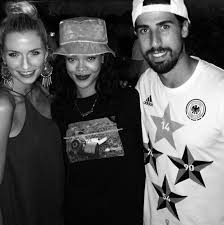 Die besten bilder des models und der spielerfrauen! Lena Gercke Sami Khedira Ihre Schonsten Bilder Gala De