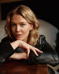 Maggie Elle's Instagram, Twitter & Facebook