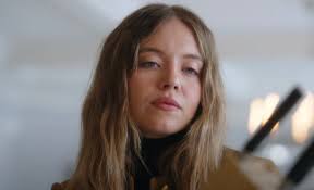 The Housemaid' Trailer: Sydney Sweeney Gets Bloody as Amanda Seyfried's  Suspicious Maid in Novel Adaptation  https://variety.com/2025/film/news/the-housemaid-trailer-sydney-sweeney-amanda-seyfried-1236476939/