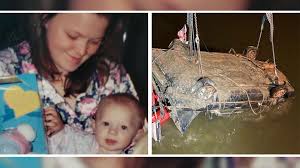 Car, human remains found in 1998 missing persons case of Arkansas mom and  infant – KIRO 7 News Seattle
