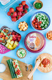Gesunde Hummus Gurken Boote Einfache Mittagessen Ideen Lebensmittel Essen Hummus Gesund Vegetarische Beilagen