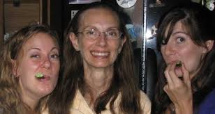 Who can provide reliable lawn mowing services near Oakland?