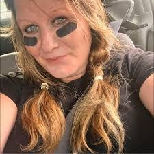 Isobel Nash's Instagram, Twitter & Facebook