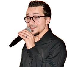 Lou Cabral's Instagram, Twitter & Facebook