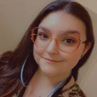 Elaine Guzman's Instagram, Twitter & Facebook