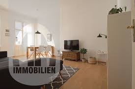 Wir können uns in ihrer abwesenheit um ihre haustiere/pflanzen kümmern. 2 Zimmer Wohnung Berlin Friedrichshain Ar Immobilien