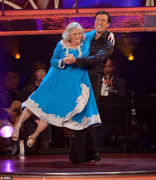 I dreaded meeting controversial MP Ann Widdecombe but Strictly's 'dancing granny' had me in hysterics with her tales of fearing Anton Du Beke, winning over Craig Revel Horwood and comparing the show