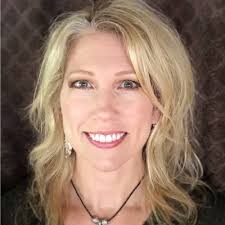 I'm honored to share that I've been promoted to Director of Customer  Experience at Link Logistics!