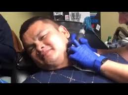 El chino maidana confía en colón: Chino Maidana Se Rie Mientras Recibe Nuevo Tatuaje Youtube