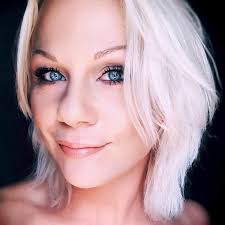 82-Year-Old Artist Goes Viral for Her Archaeology-Inspired Work Thanks to  the Vision of a Colorado Couple (Exclusive)