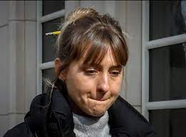 To those in the know, it was allison mack's social media had always trended toward the uplifting, her page littered with quotes. Crgcqd8duhx3um