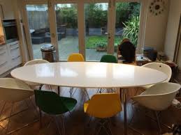When you're gathered round a round table, the conversation flows extra easy because you feel lots of chairs fit. Dining Table Oval Ikea Gloss White Dining Table Oval Table Dining Dining Table Oval