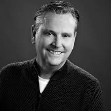 Tim Powell's Instagram, Twitter & Facebook