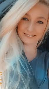 Amber Clower's Instagram, Twitter & Facebook