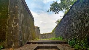 Sewri Fort, History, Entry Fee, Tourist ...