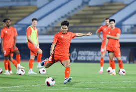 🇻🇳 The new logos for Vietnam's professional football competitions from the 2026/27 season: 🔴 V.League 1 - National Championship 🔵 V.League 2 - National First Division 🟢 Vietnam National Cup
