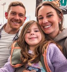 Halie Hood (@haalliieeee) • Instagram photos and videos