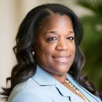 Keri Leach's Instagram, Twitter & Facebook