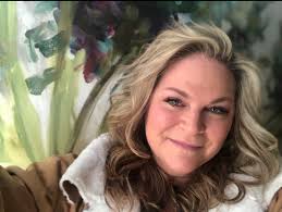 Robin Hager's Instagram, Twitter & Facebook