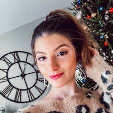 Rachel Gitter's Instagram, Twitter & Facebook