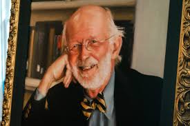 Class of 2024 Honors Dr. Patrick Powers with Class Gift