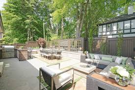 Elevated Halo In Outdoor Room Setting 1 Photo Brad Quan Of Quan Studios Photog Outdoor Outdoor Rooms Outdoor Living