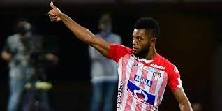 Según la versión del periodista de espn, julián capera, el atacante de liga deportiva universitaria (ecuador) llegará a barranquilla en los próximos días y. Perdera Junior A Miguel Angel Borja Balon Latino