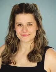 Caroline Nealon's Instagram, Twitter & Facebook