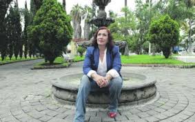 Hola amigos soy sara quintero actriz, modelo y cantante colombina. Sara Isabel Quintero Volver A La Sociedad El Informador