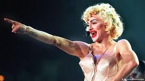Madonna dark ballet (пётр ильич чайковский) (madame x 2019). Kuchen Fur Alle Madonna Wird 60 Musik Dw 15 08 2018