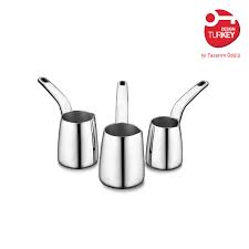 A small metal pot , usually of copper , with a long metal handle , used for preparing. Korkmaz Vertex Siyah Cezve Takimi A1235 Korkmazstore Com Tr