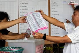 ภาคประชาชน-การเมืองเกาะติดการนับคะแนนใหม่ หน่วย 10 เขตคันนายาว