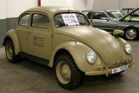 Vw Kdf 82e 1944 Na Techno Classica In Essen April 2016 Foto De Per Ryolf Volkswagen Escarabajo Escarabajo Vw Combis