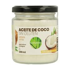 A la hora de cocinar con aceite de coco hay que entender que puede usarse por debajo de 25 grados del mismo modo que usaríamos la mantequilla aún así, es recomendable escurrir los alimentos en papel de cocina durante unos segundos si se desea eliminar por completo el sabor o el olor. Aceite De Coco Para Cocinar Sin Gluten De Naturitas