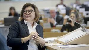 Adina valean, propunerea romaniei pentru postul de comisar european, a fost validata joi de comisia de transporturi a parlamentului cu 36 de voturi pentru, au declarat surse europene pentru g4media.ro. Eu Transport Chief Cautions Against Green Strings For Airline Bailouts Euractiv Com