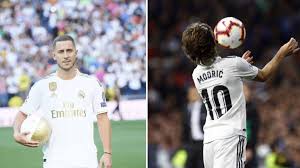 The belgium star was given a rapturous applause by the 50,000 re… Eden Hazard Asked Luka Modric For No 10 Shirt At Real Madrid Sportbible