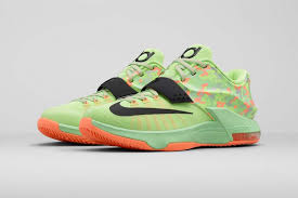 This is the first kevin durant shoe to feature a midsole strap since the kd 7. 11 Best Kevin Durant Nike Signature Shoes Of 2015 Footwear News