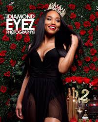 Slay Queen Slay Birthday Photoshoot With Friends Pin By Th T On Photo Shoot Ideas 21st Birthday Photoshoot Birthday Photoshoot 21st Birthday Outfits