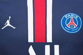 Maillot de foot, maillot psg 2022, maillot lyon pas cher…. Psg Le Futur Maillot Training 2021 22 X Jordan Revele