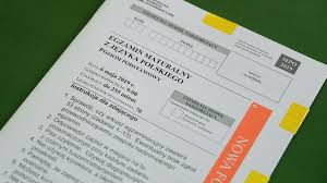 Znajdziesz tutaj informacje o tym jak zdać maturę oraz jak to zrobić na wysokim poziomie, jakie kierunki wybierać, jakie wydarzenia dla ciebie są organizowane. Matura 2021 Polski Odpowiedzi Arkusz Cke Rozwiazania Zadan Poziom Podstawowy 4 05 2021 Radio Zet