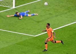 Ucrania se enfrentan en vivo y en directo por la fecha 1 de la eurocopa 2021 en el estadio amsterdam arena. Rbrnxusonnj5sm
