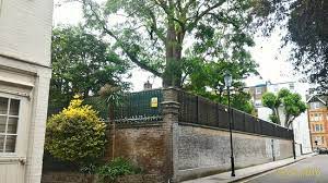 Read 171 reviews from the world's largest community for readers. Freddie Mercury S Last House Review Of Garden Lodge Queen Londra London England Tripadvisor