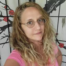 Emily Medlock, DIY Home Repair and Relationship Counseling Expert For  Homedit